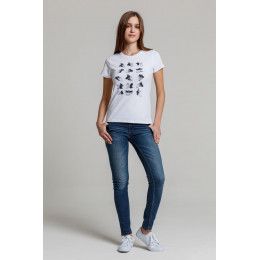 Футболка женская «Неочевидное»