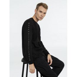 Джемпер «Юношеский минимализм»