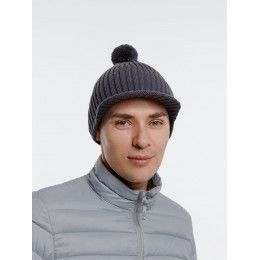 Вязаная шапка с козырьком Peaky