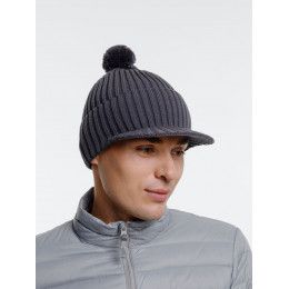 Вязаная шапка с козырьком Peaky