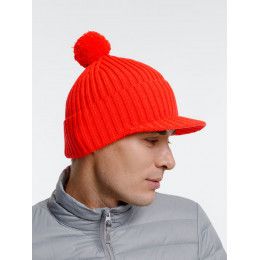 Вязаная шапка с козырьком Peaky