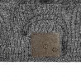 Шапка с Bluetooth гарнитурой Real Talk Headset