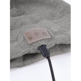 Шапка с Bluetooth гарнитурой Real Talk Headset