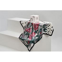 Платок шелковый Delicate