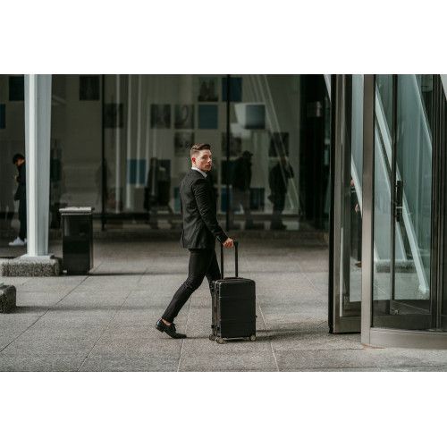 Чемодан Metal Luggage, черный