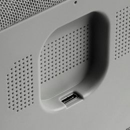 Колонка с часами и беспроводной зарядкой Veske