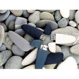 Флешка Pebble Type-C